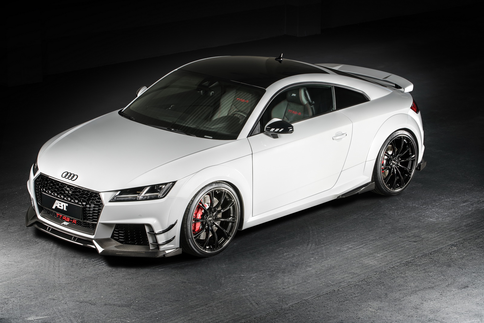 es-un-avion-es-un-pajaro-es-el-abt-audi-tt-rs-r-con-500-cv-de-potencia-01