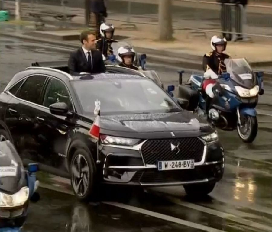 macron-ya-tiene-nuevo-coche-oficial-un-ds-7-crossback-descapotable-si-has-leido-bien-03