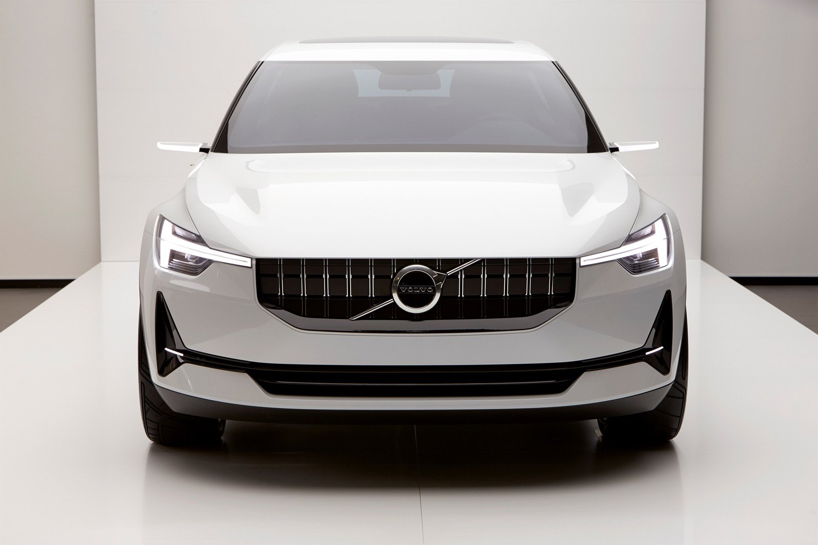volvo-lanzara-un-xc20-con-el-audi-q2-en-el-punto-de-mira-01