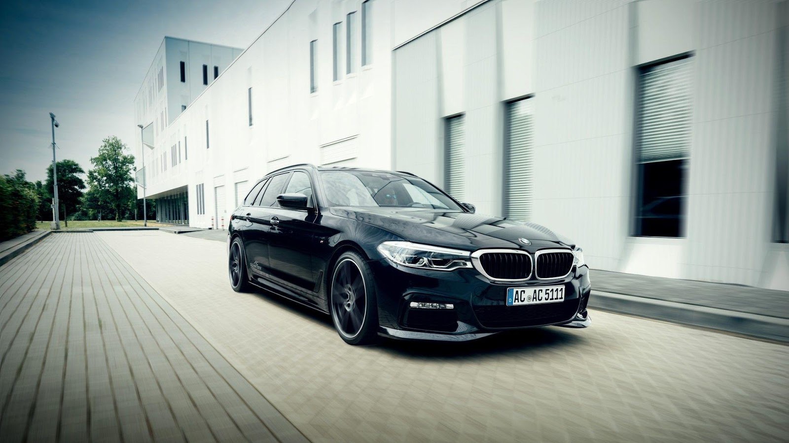el-bmw-serie-5-recibe-mas-potencia-y-nueva-presencia-gracias-a-ac-schnitzer-09