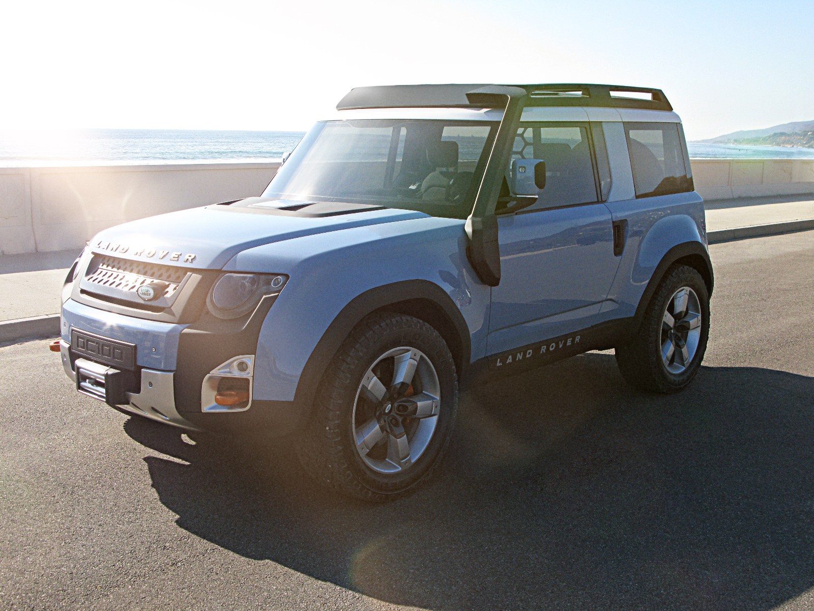 el-proximo-ano-podria-presentarse-un-prototipo-del-nuevo-land-rover-defender-el-modelo-de-produccion-llegaria-en-2019-01