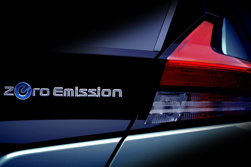 mas-anticipos-del-nuevo-nissan-leaf-a-punto-de-debutar-03