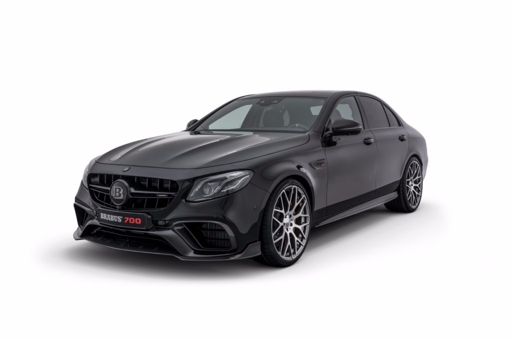 brabus-700-asi-se-queda-el-mercedes-e-63-amg-cuando-pasa-por-el-gimnasio-01