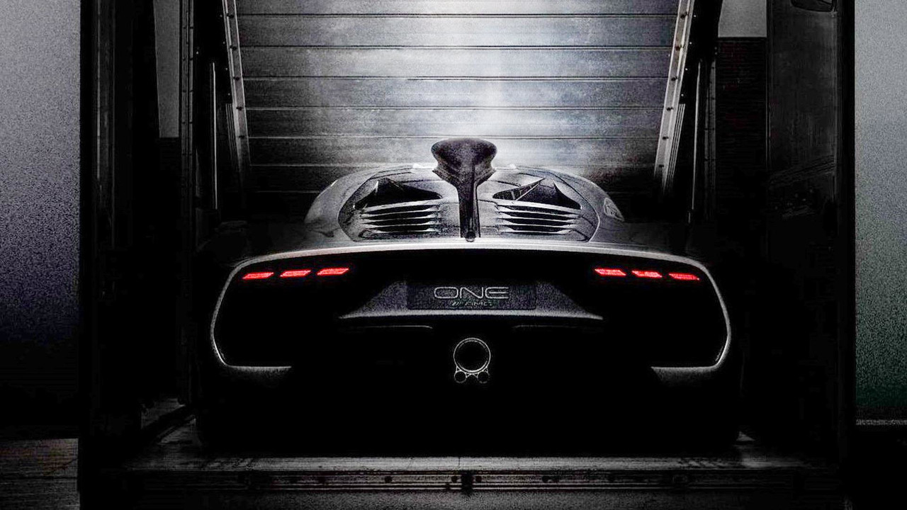 esta-es-la-trasera-del-mercedes-amg-project-one-espectacular-02