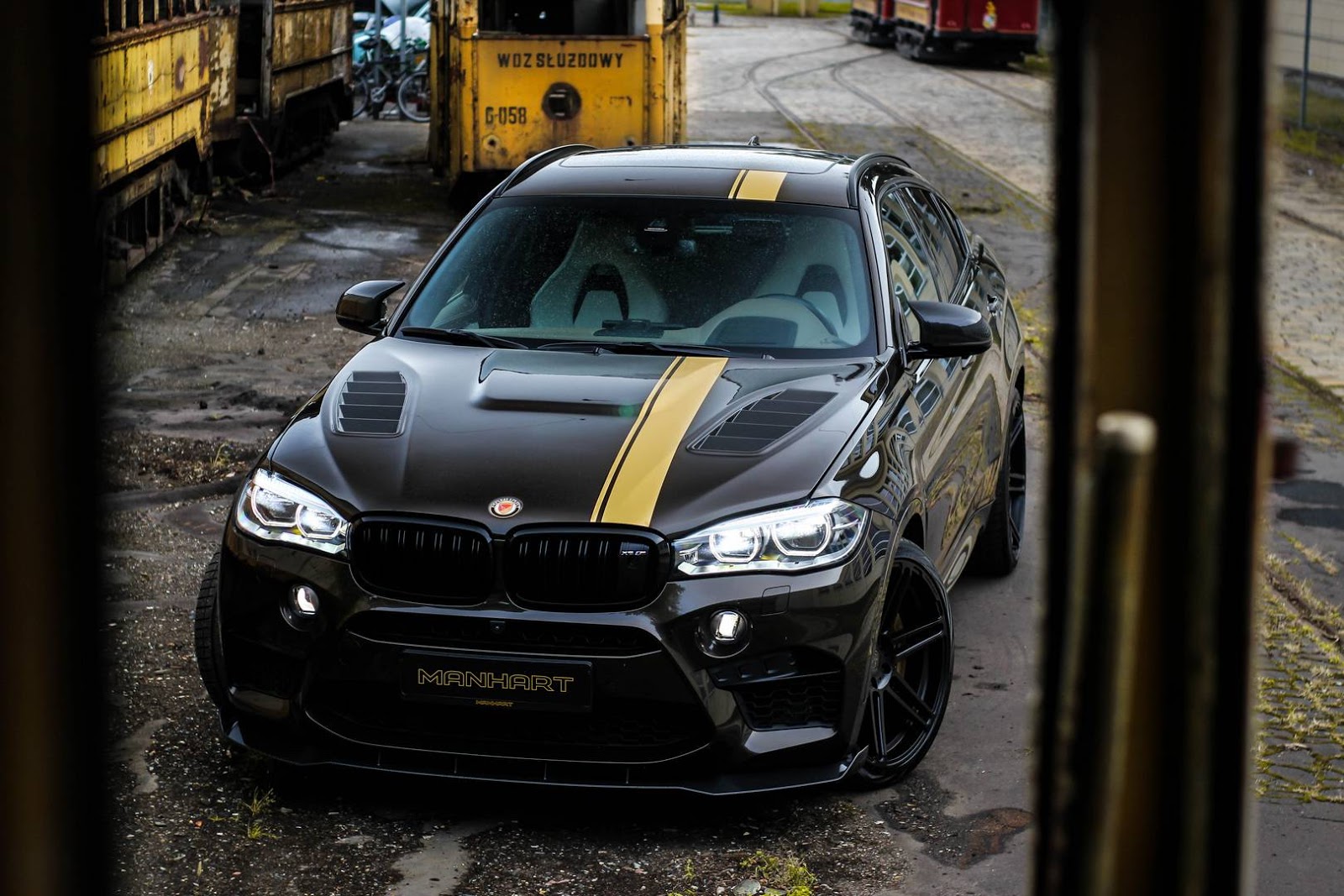 manhart-mhx6-800-el-bmw-x6-m-se-vuelve-mas-agresivo-y-aumenta-su-potencia-hasta-los-834-cv-02