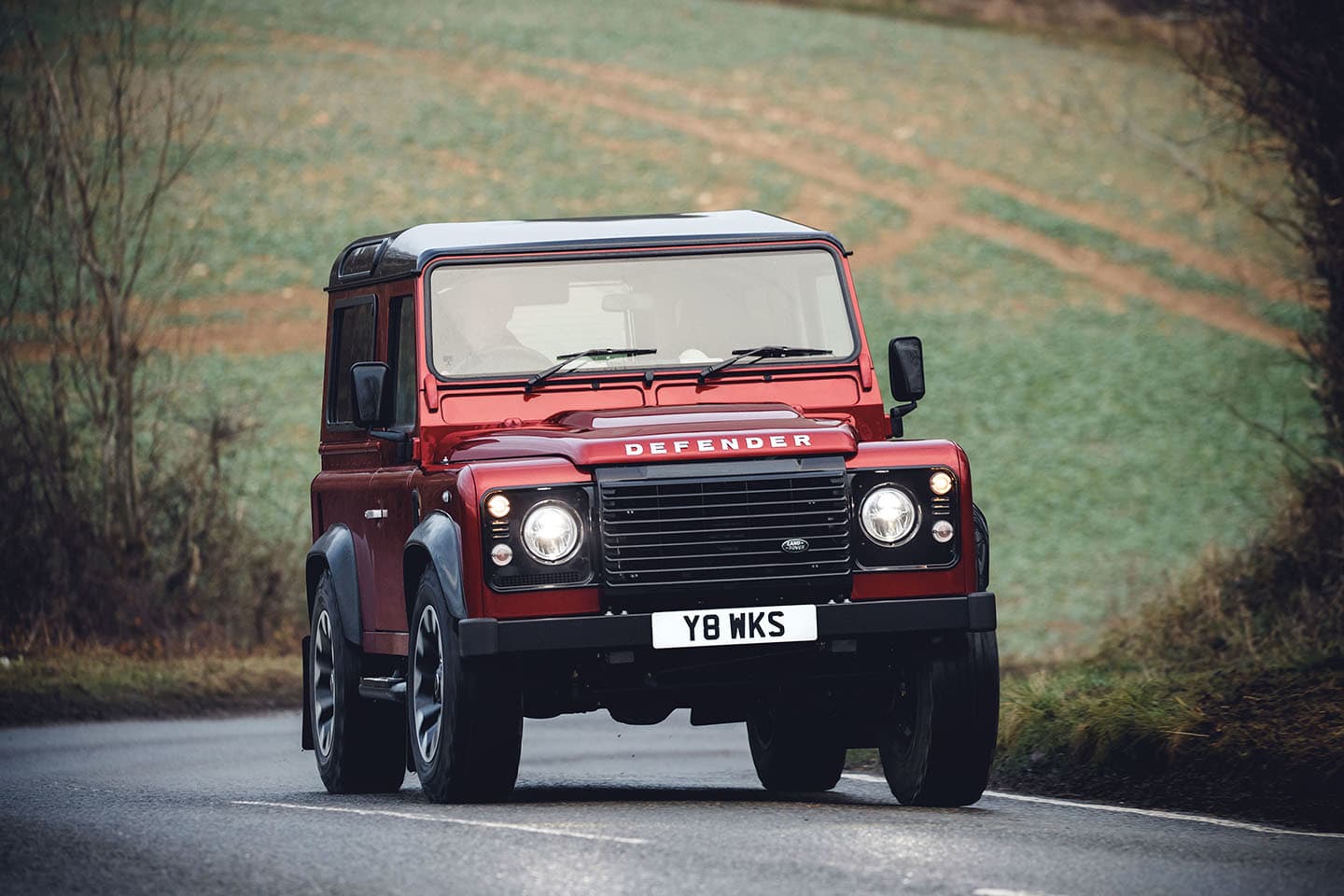 vuelve-el-land-rover-defender-con-un-motor-v8-y-405-cv-de-potencia-05