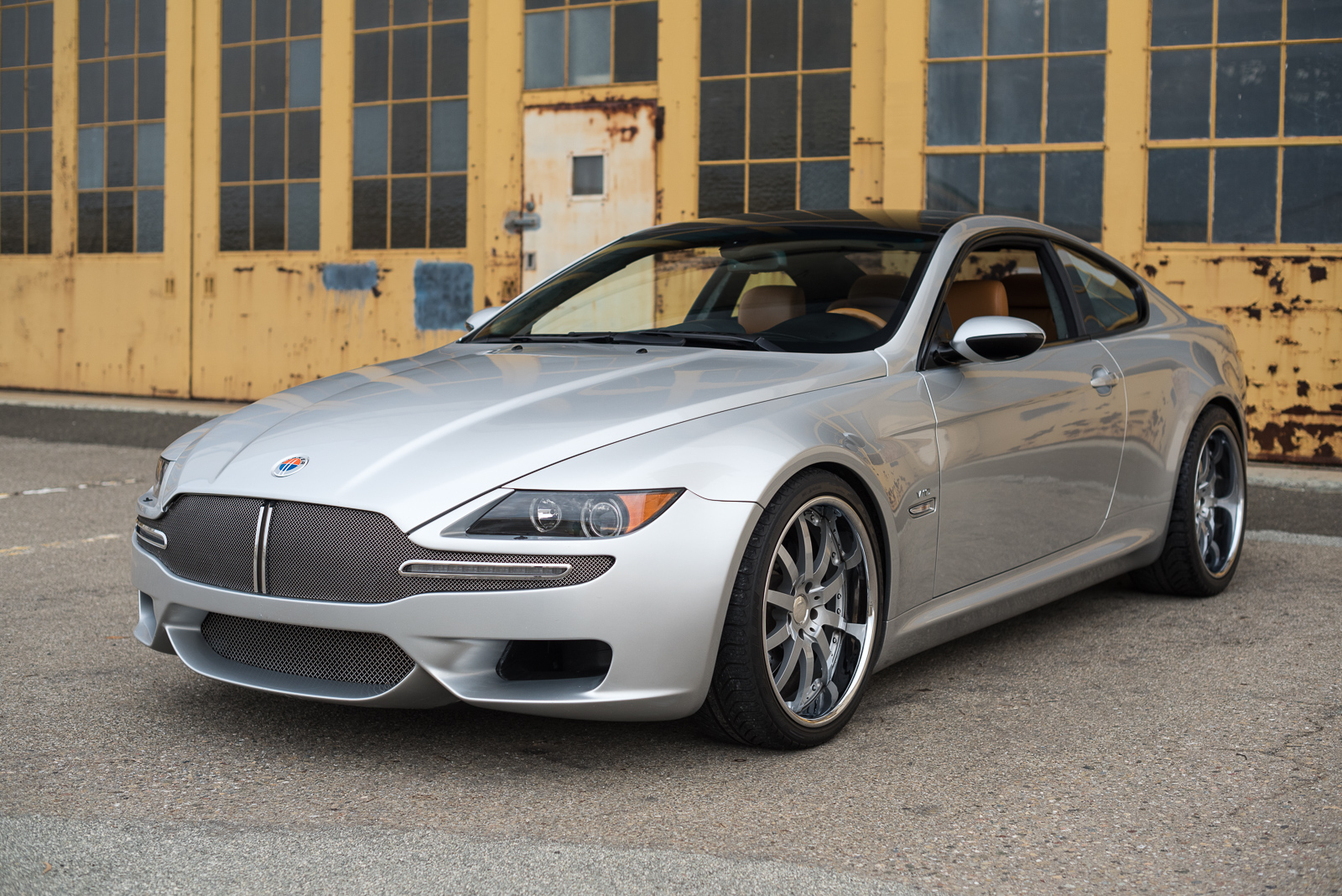 este-fisker-latigo-antes-era-un-bmw-m6-y-ahora-es-un-ejemplar-unico-que-ya-se-ha-vendido-01