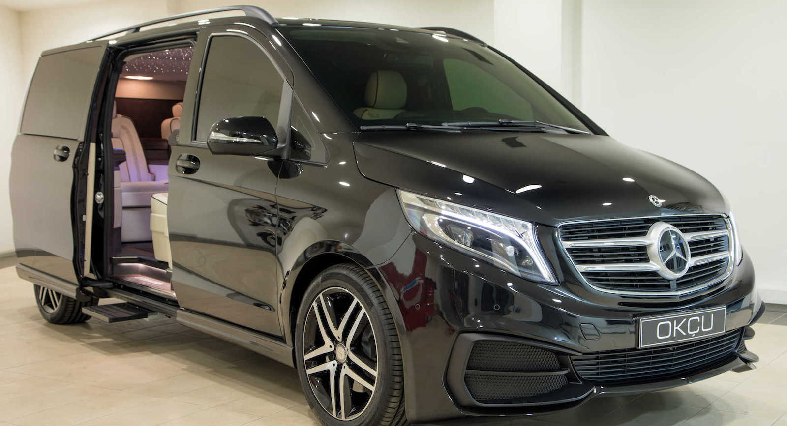 viajar-en-primera-clase-es-posible-con-la-mercedes-clase-v-de-okcu-individual-automotive-11