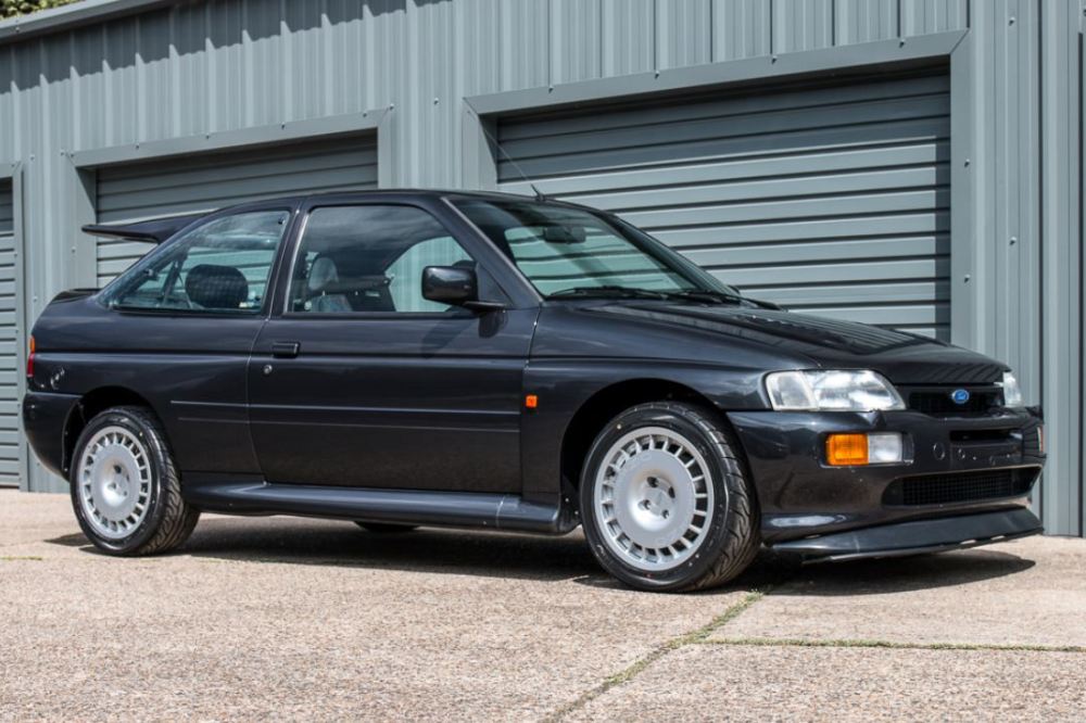 sale-a-subasta-un-ford-escort-rs-cosworth-motorsport-edition-de-1994-07