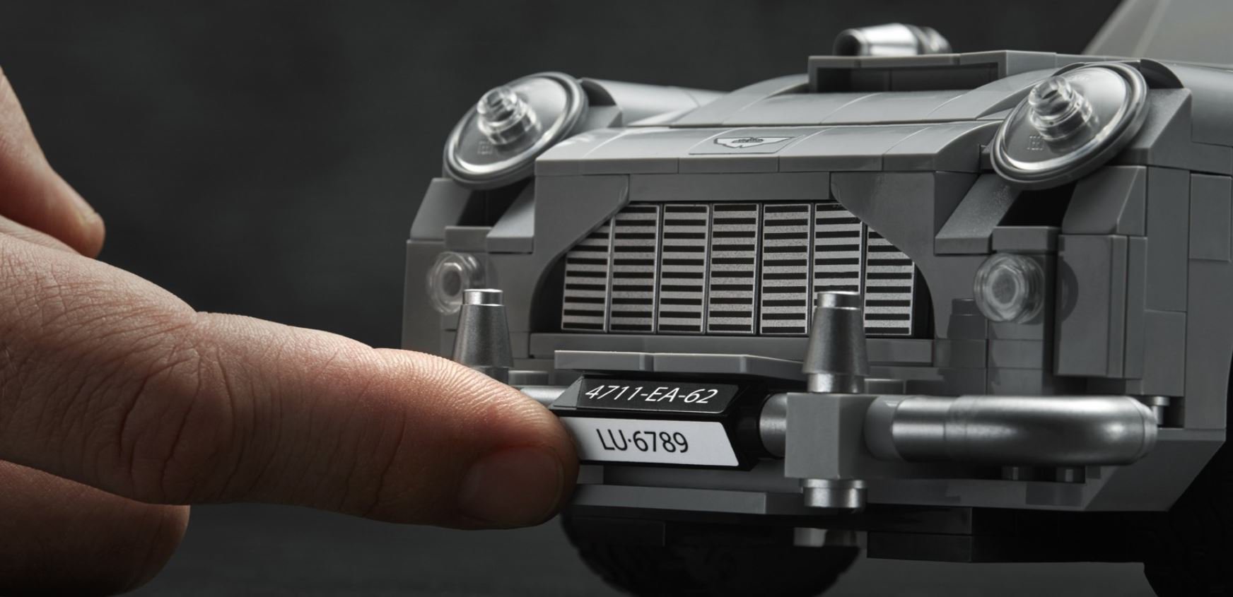 gracias-a-lego-ya-puedes-tener-el-aston-martin-db5-de-james-bond-con-asiento-eyectable-09