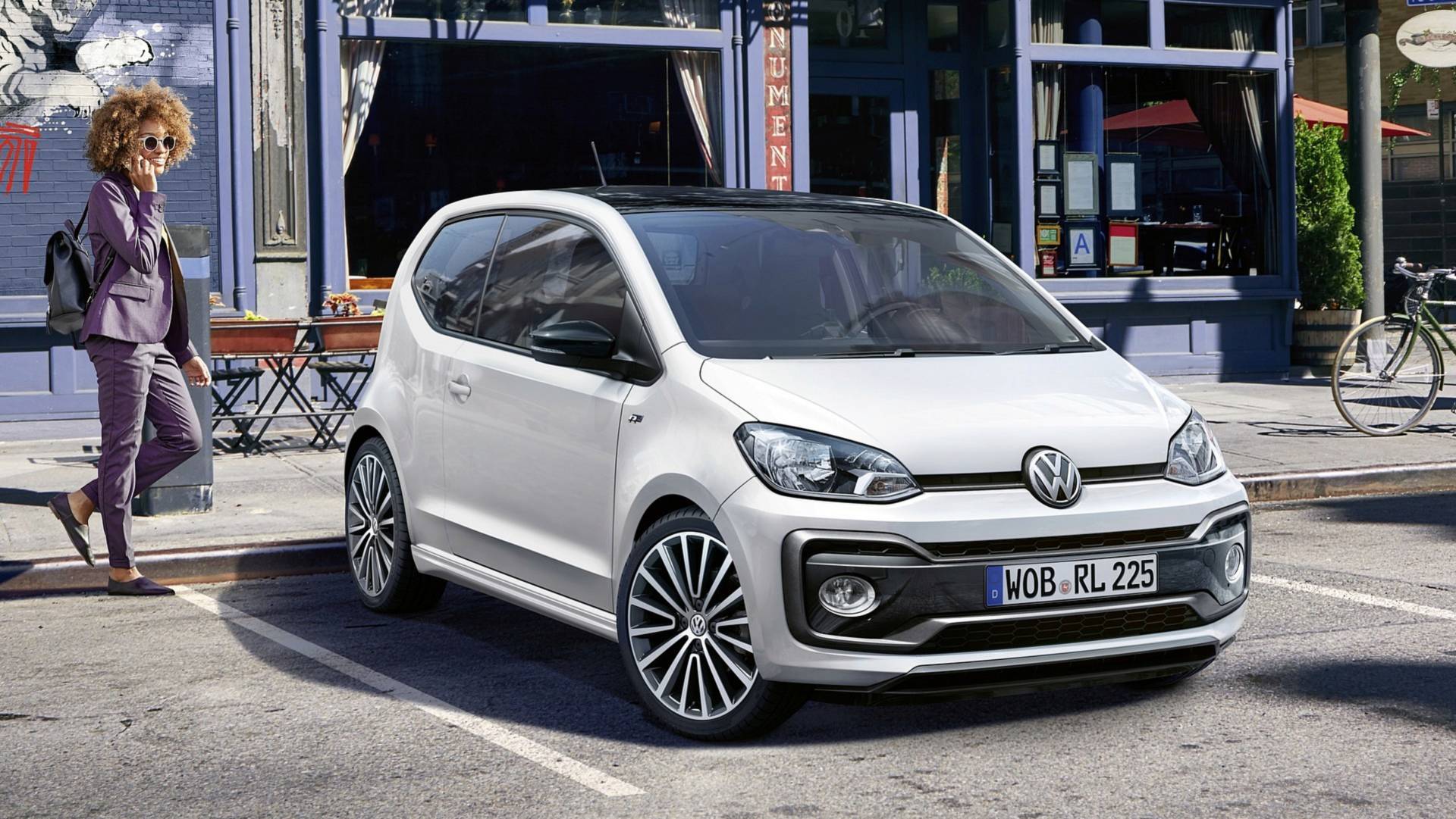 el-volkswagen-up-r-line-es-la-opcion-para-aquellos-que-no-quieran-el-gti-01