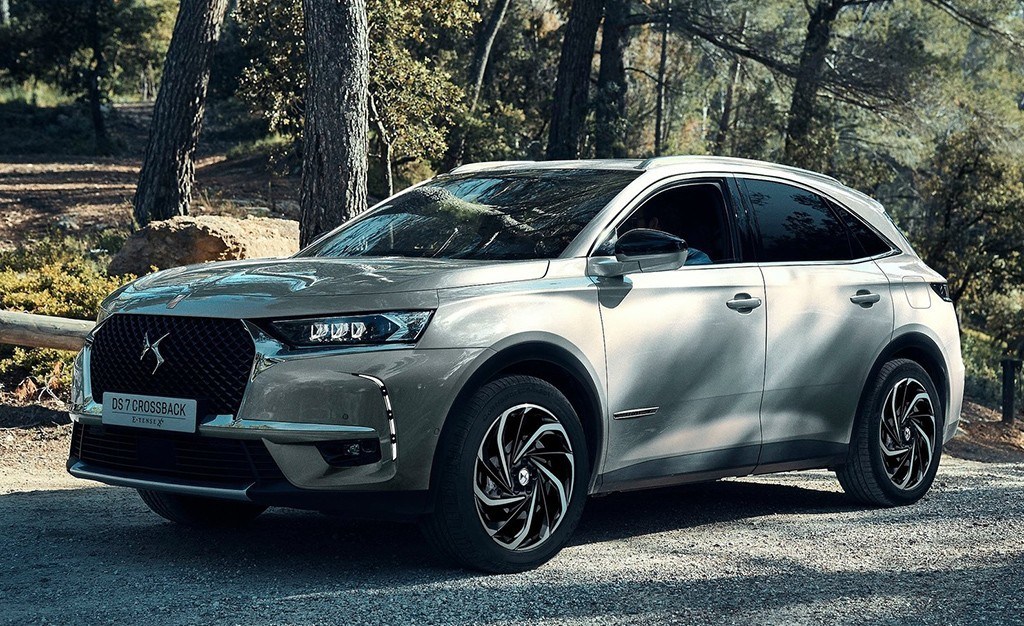 ds-7-crossback-e-tense-4x4-la-version-hibrida-enchufable-con-50-km-en-modo-electrico-10