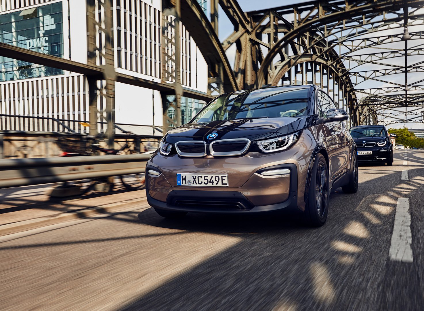 mas-autonomia-para-el-bmw-i3-gracias-a-una-nueva-bateria-de-mayor-capacidad-02