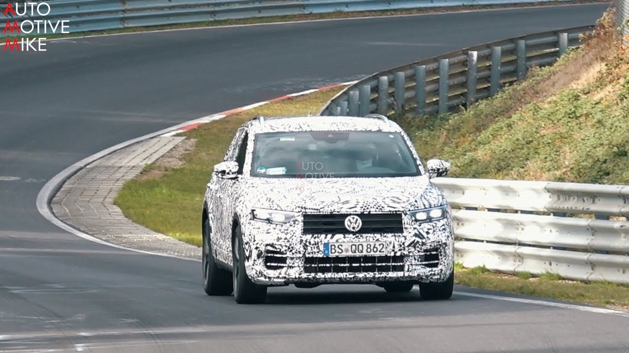 2019 VOLKSWAGEN T-ROC R SPIED TESTING AT THE N�?RBURGRING