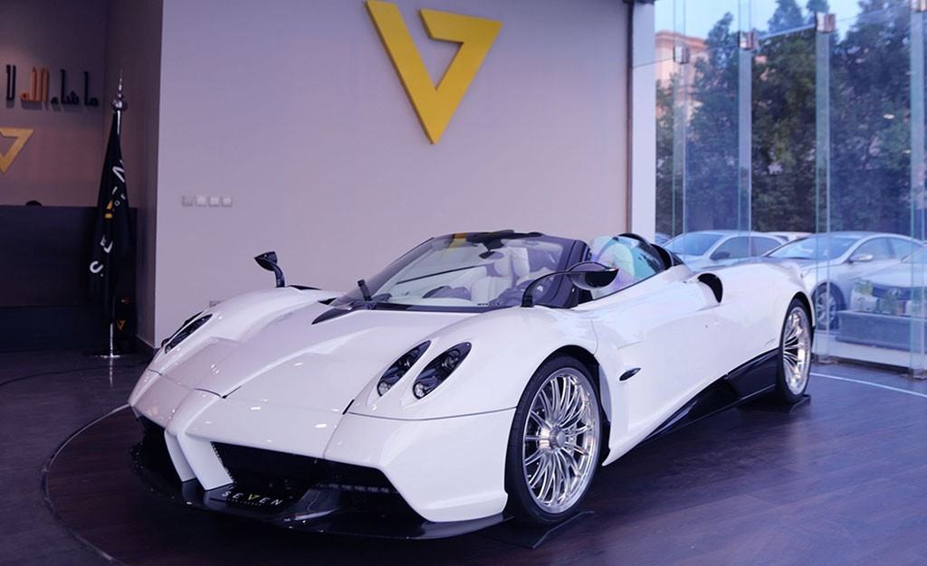 la-primera-unidad-fabricada-del-pagani-huayra-roadster-busca-dueno-quieres-ser-tu-09