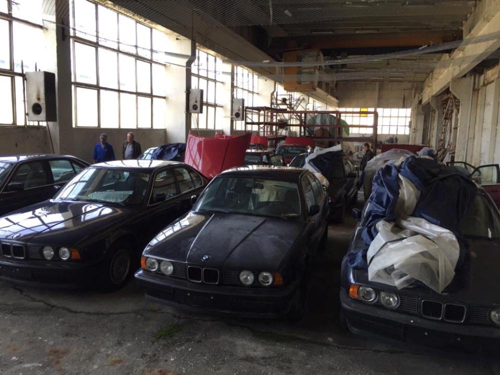 hallan-once-bmw-serie-5-e34-de-1994-sin-estrenar-en-bulgaria-22