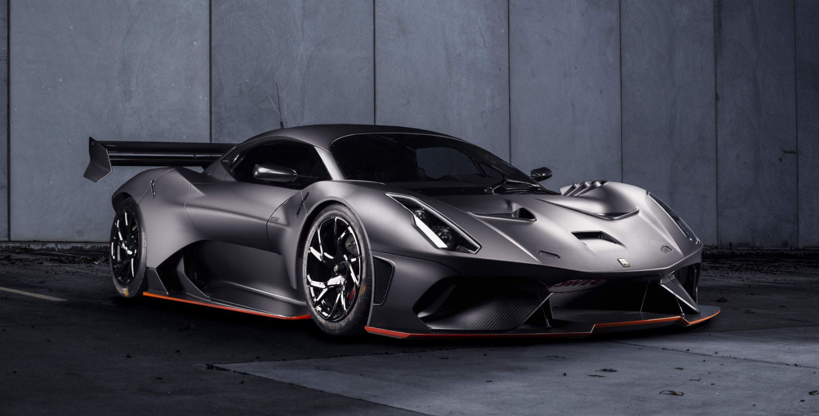 brabham-automotive-quiere-lanzar-un-kit-de-conversion-para-matricular-el-bt62-05