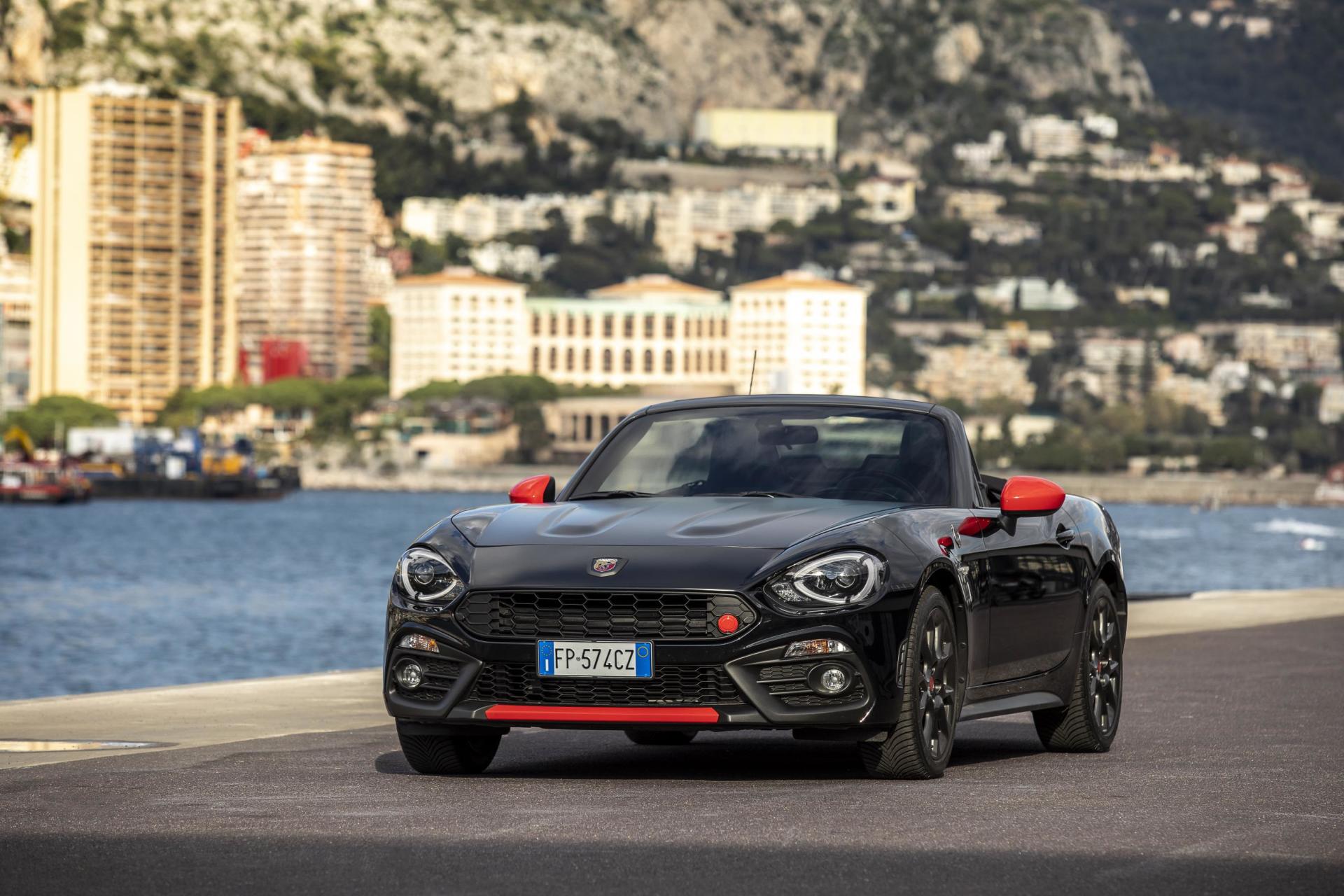 el-70-cumpleanos-de-abarth-trae-la-serie-70th-anniversary-a-los-abarth-595-y-abarth-124-spider-11