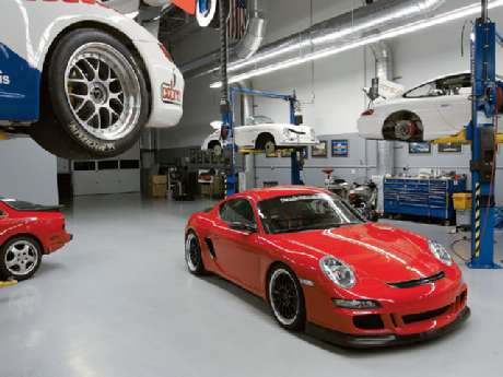 Porsche Cayman GTR