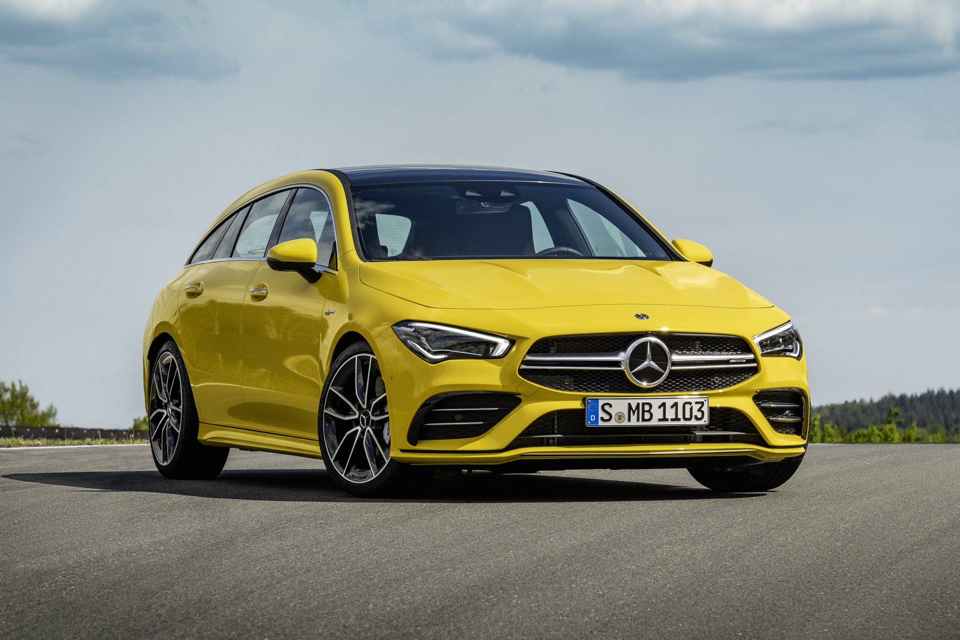Mercedes-AMG-CLA-35-4MATIC-Shooting-Brake-2019-17