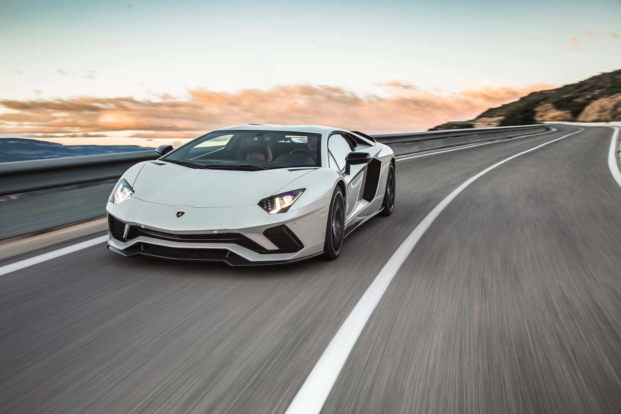 2018-Lamborghini-Aventador-S-front-three-quarterr-in-motion-03