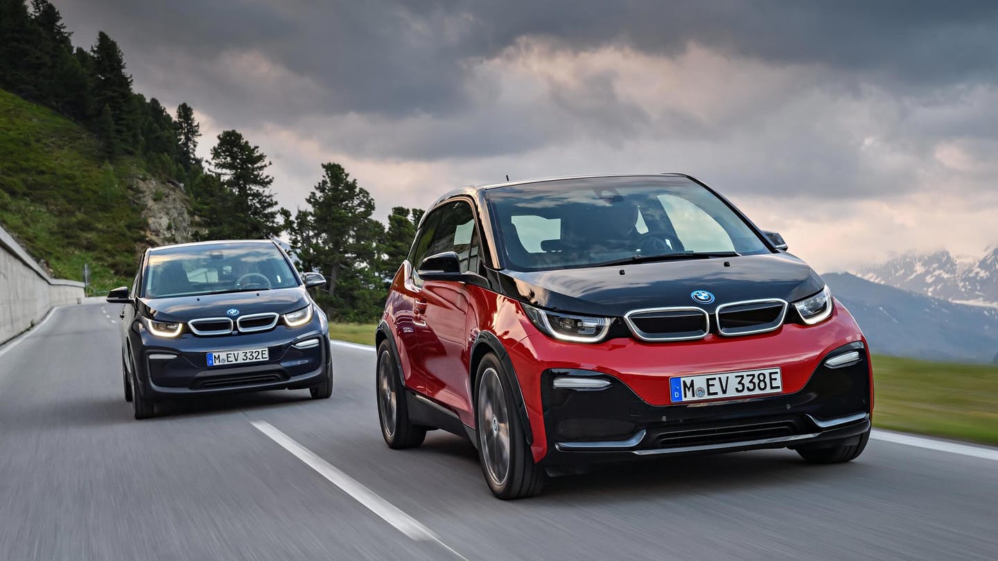 https---api.thedrive.com-wp-content-uploads-2017-08-2018-bmw-i3s