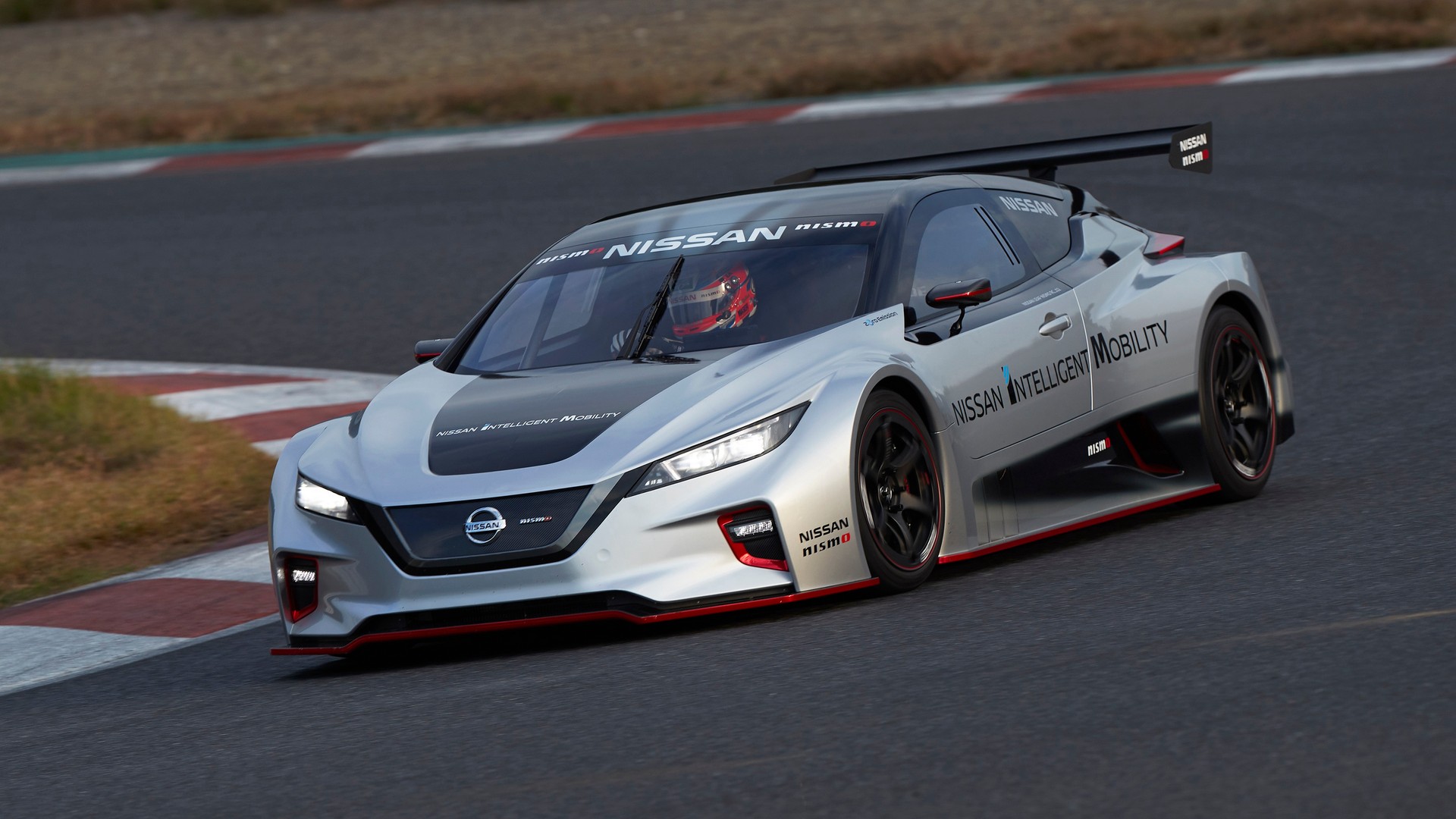 nissan-leaf-nismo-rc-2020-1