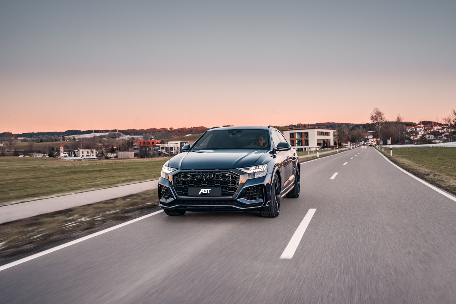 Audi_RSQ8_ABT_Sport_GR_22_Navarrablau-8