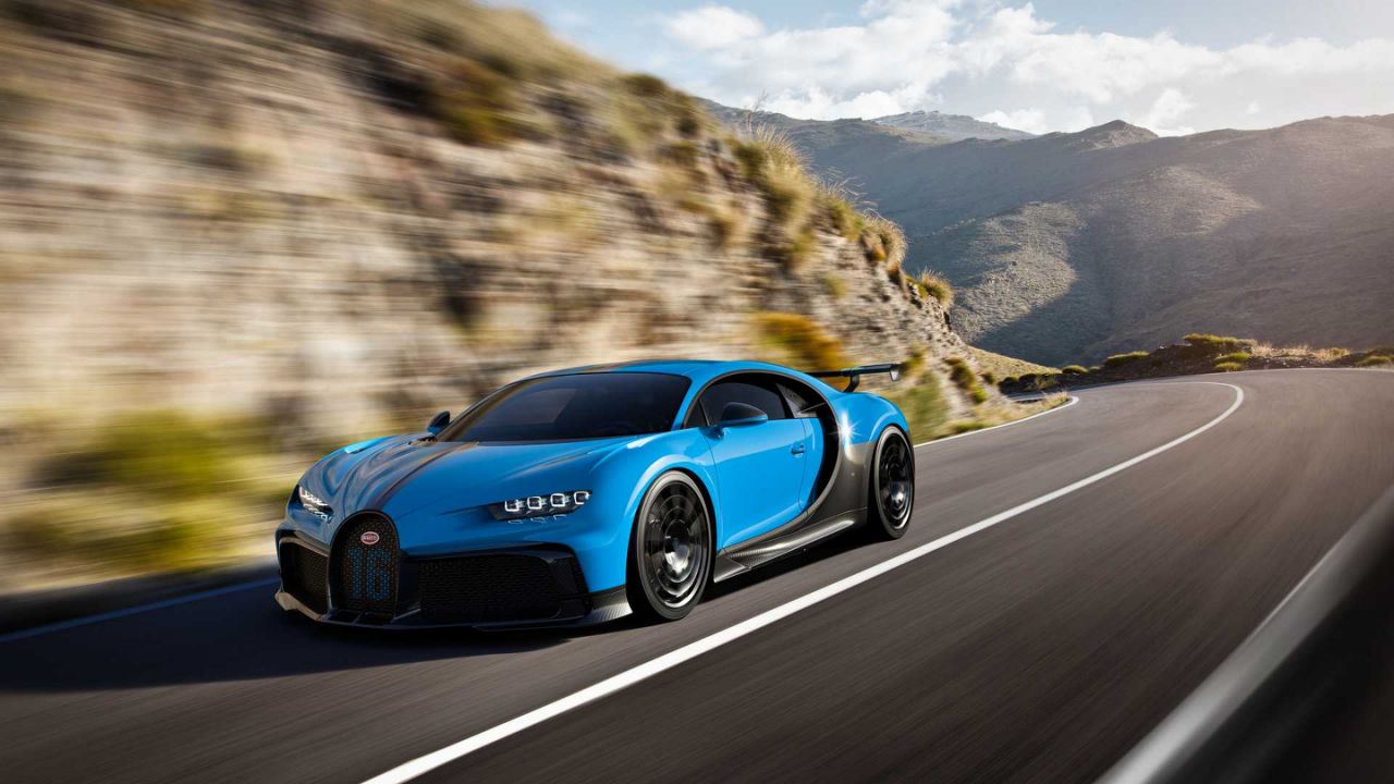 Bugatti-Chiron-Pur-Sport-2020-1