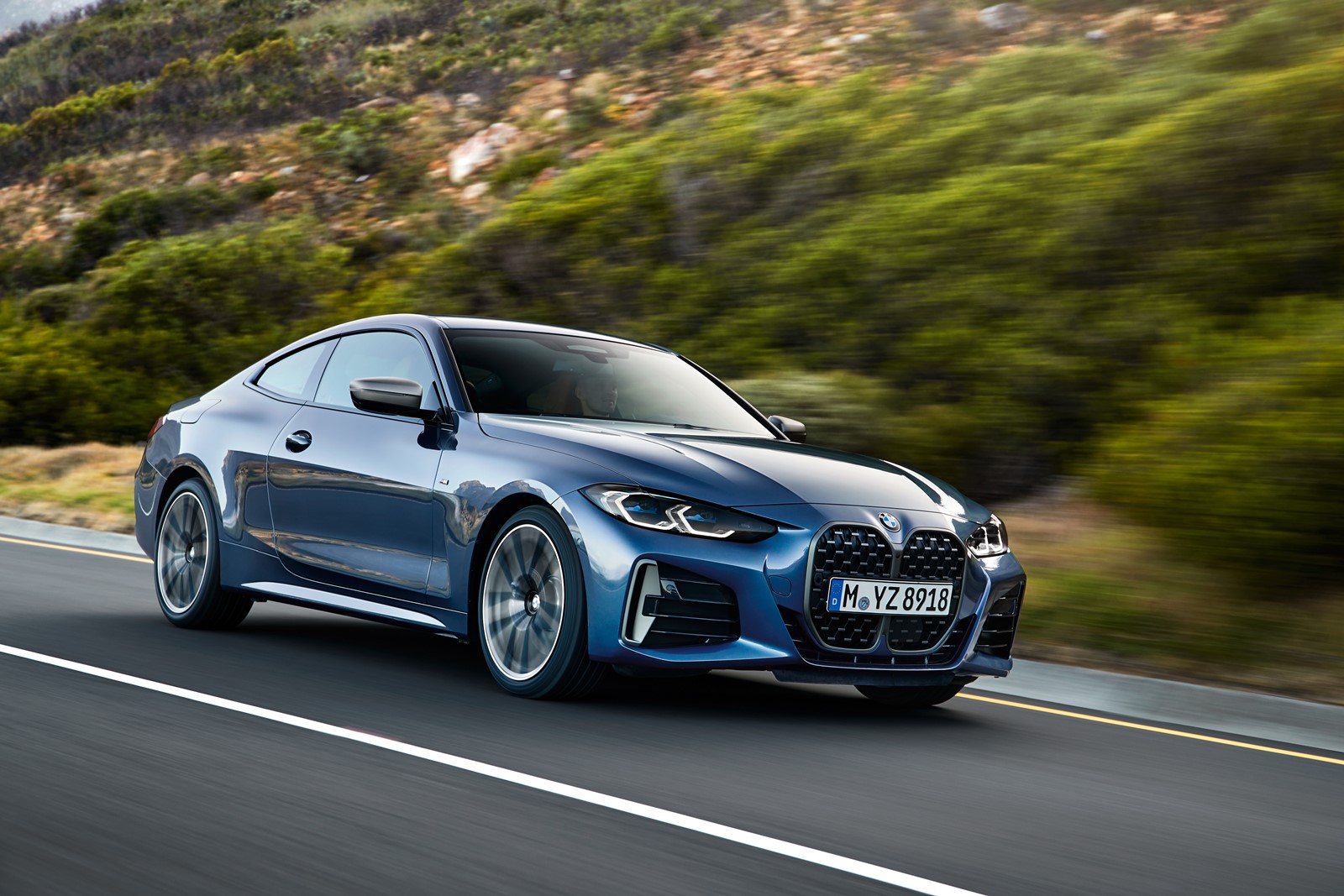 Bmw serie 4 coupe 2021 ya es oficial y sus rinones no pasan desapercibidos 13