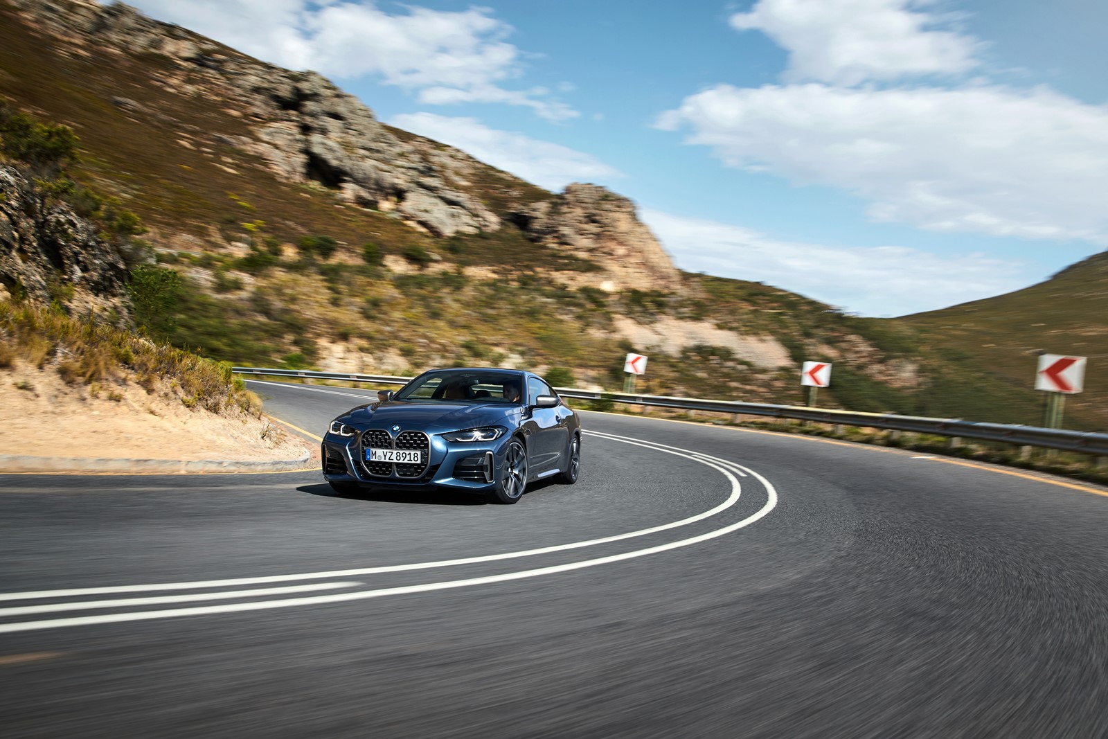 Bmw serie 4 coupe 2021 ya es oficial y sus rinones no pasan desapercibidos 36