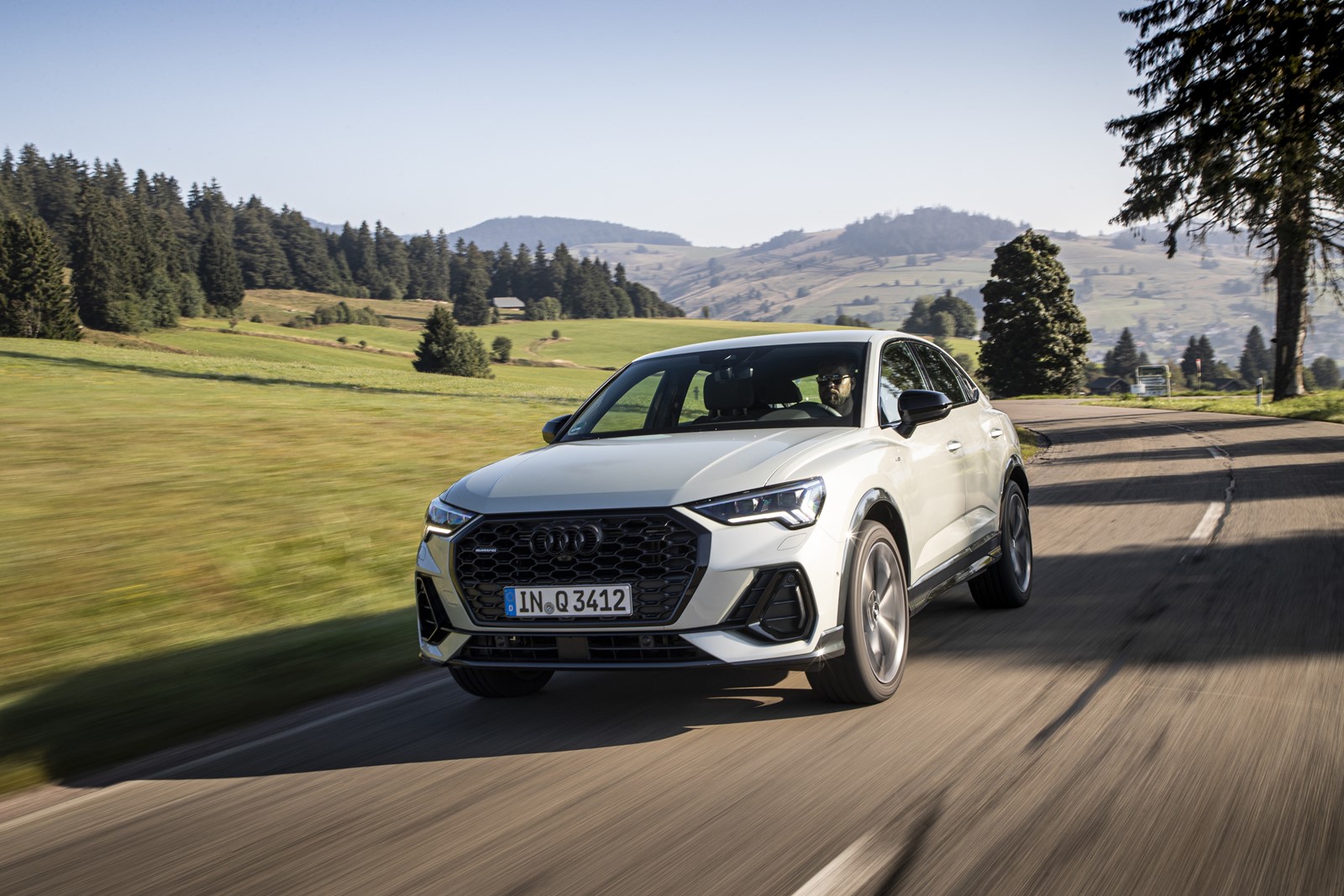 Audi-Q3-y-Q3-Sportback-45-TFSIe-2021-28