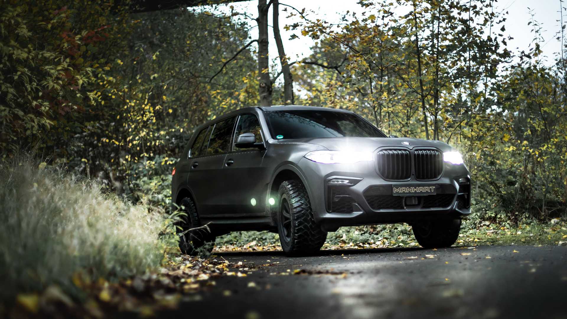 BMW-X7-M50i-Dirt-2020-Manhart-3