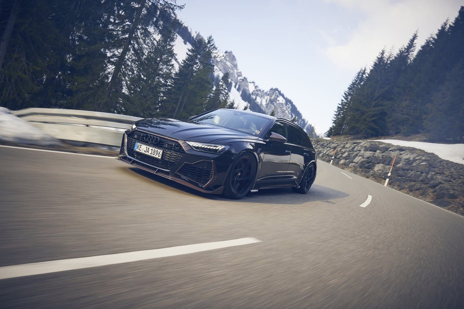 Audi-RS-6-Avant-Johann-Abt-Signature-Edition-1