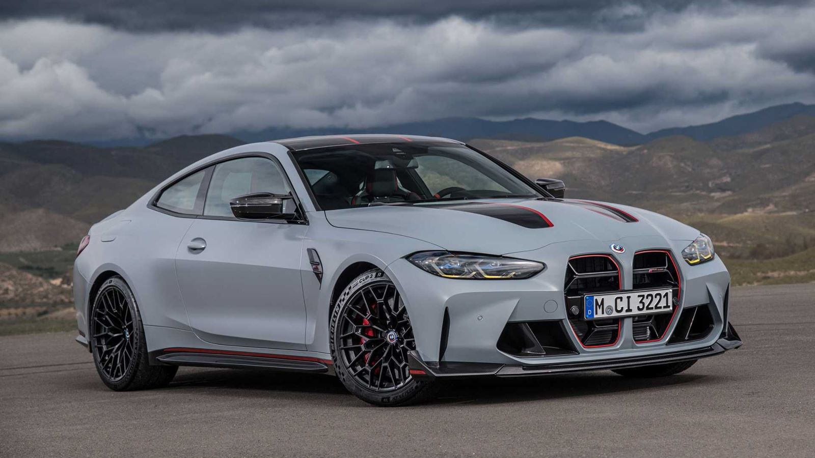 BMW-M4-CSL-17