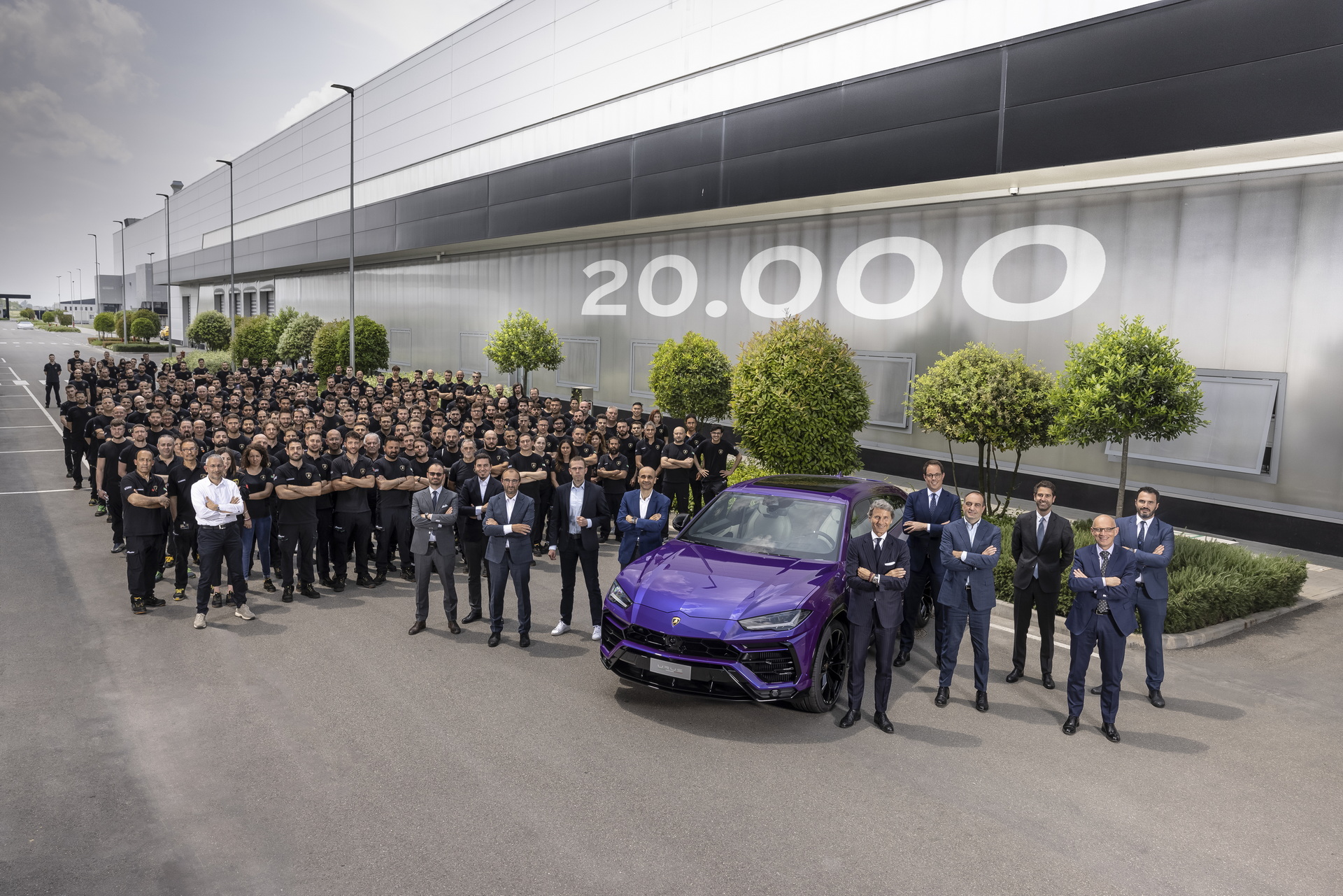 2022-Lamborghini-Urus-5