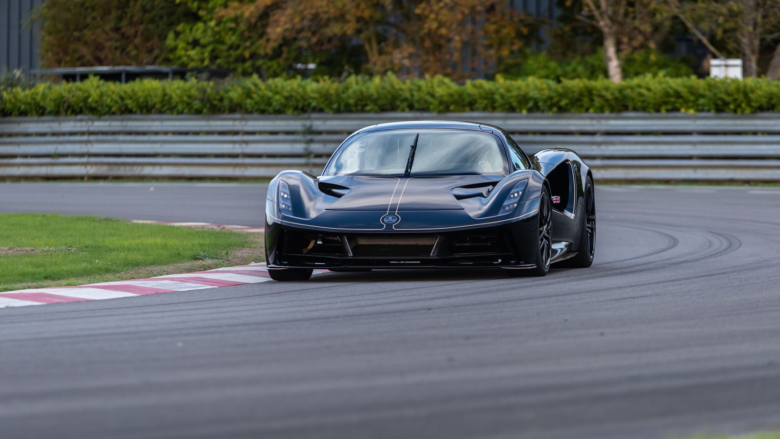 Lotus-Evija-Fittipaldi-19