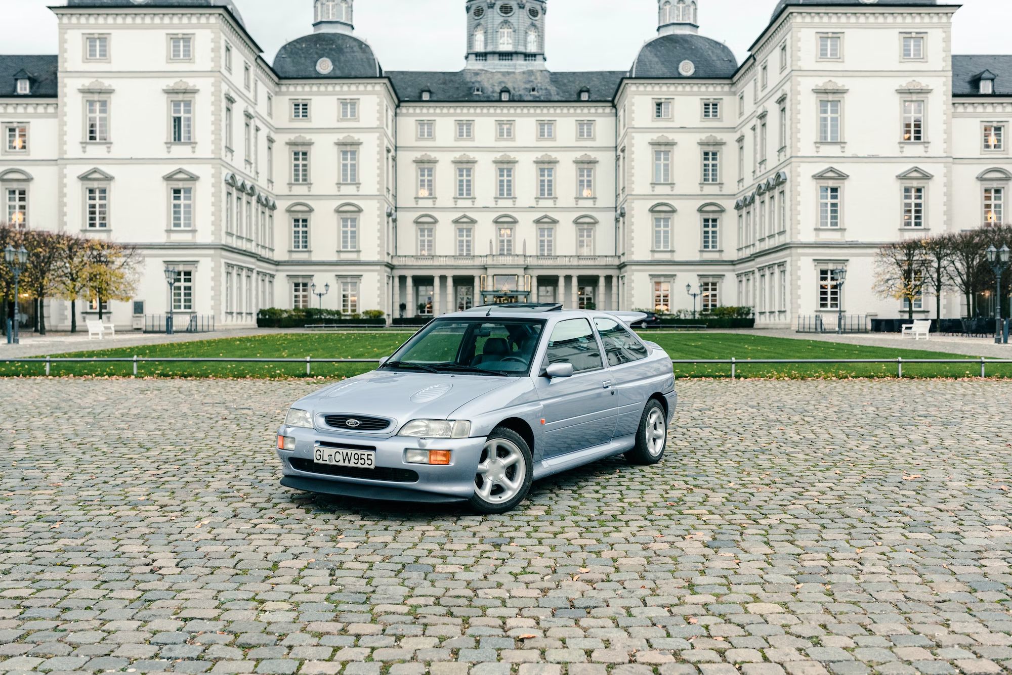Ford-Escort-RS-Cosworth-2_1