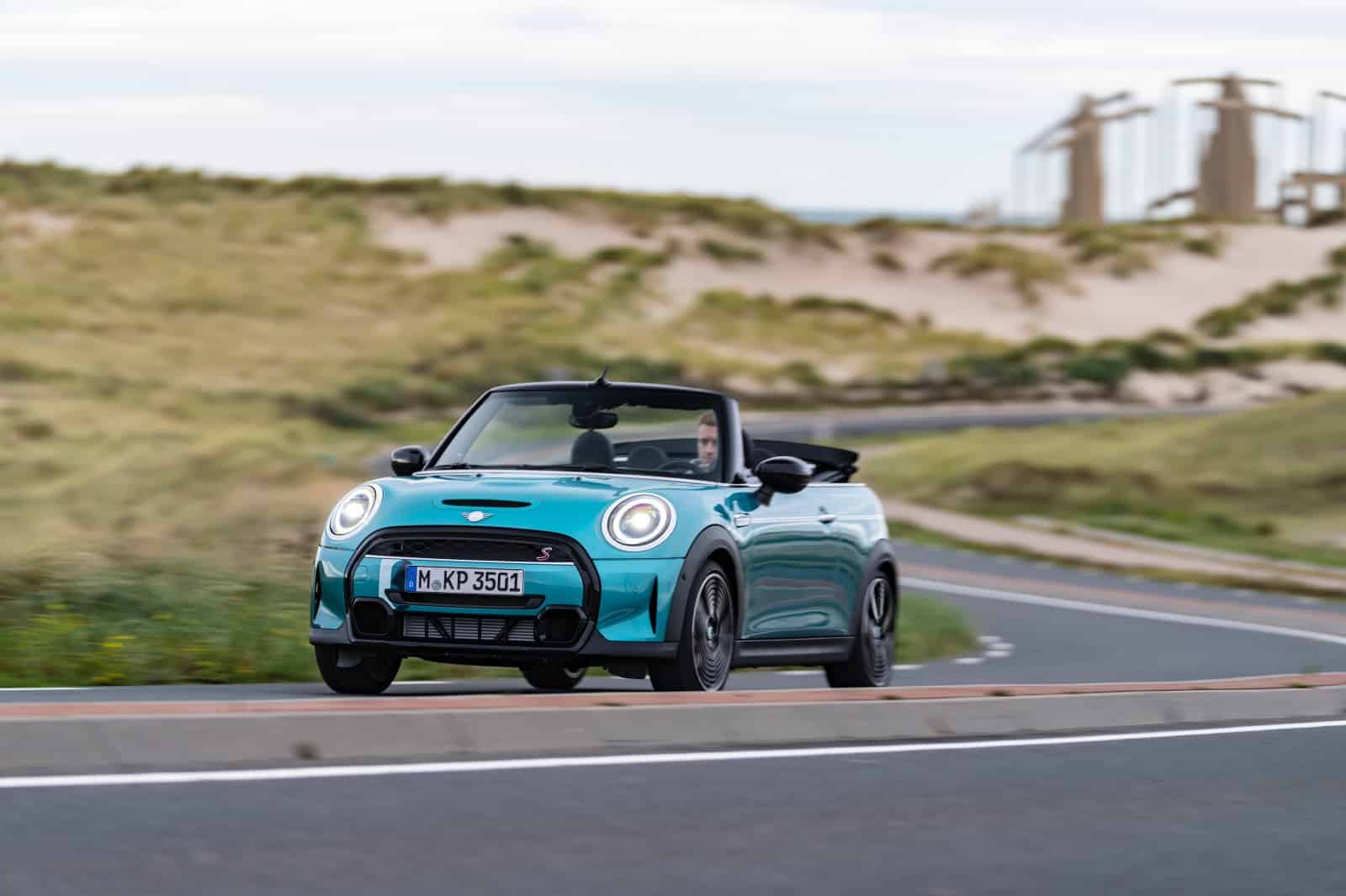 MINI-Cooper-Cabrio-Seaside-Edition-0