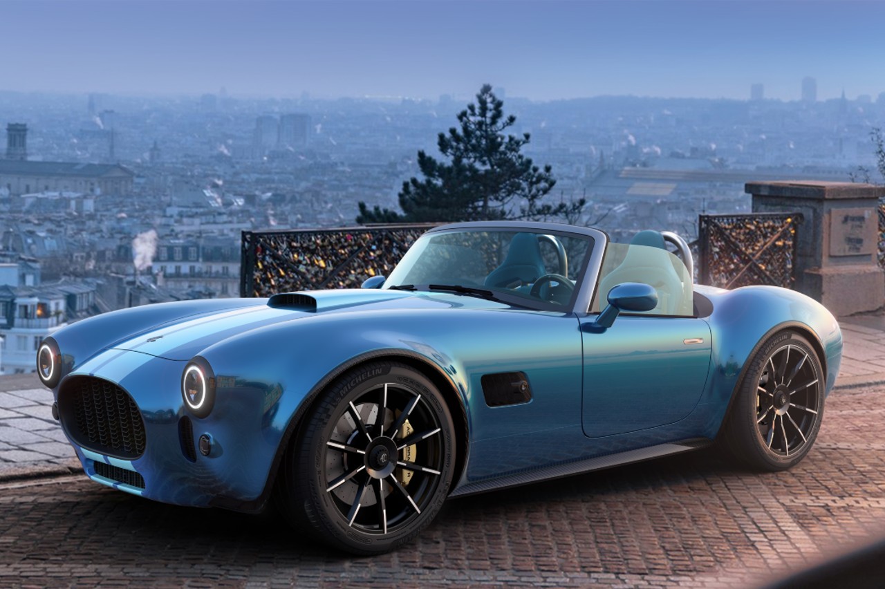 AC-Cobra-GT-Roadster-2