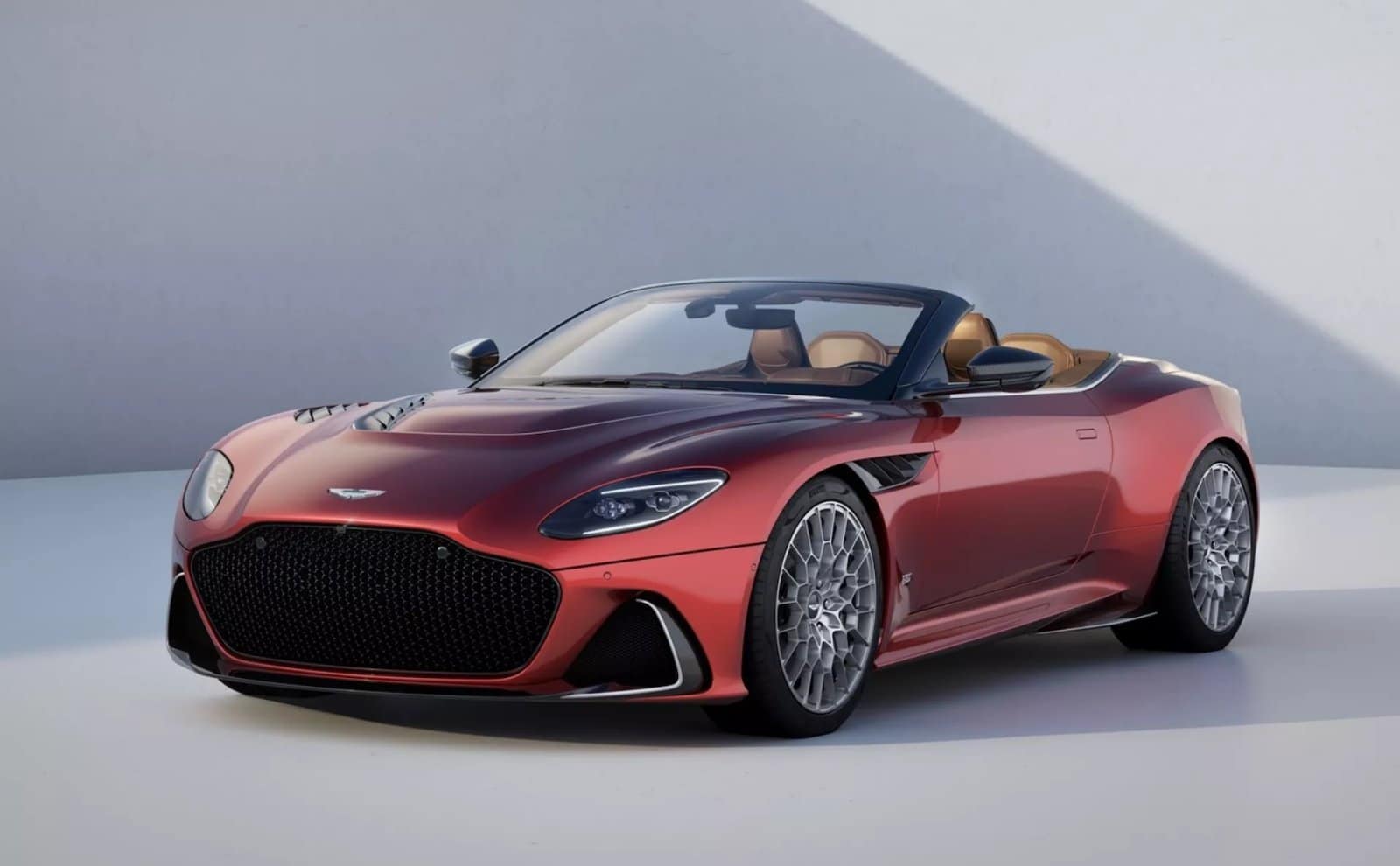 Aston-Martin-DBS-770-Ultimate-Volante-1