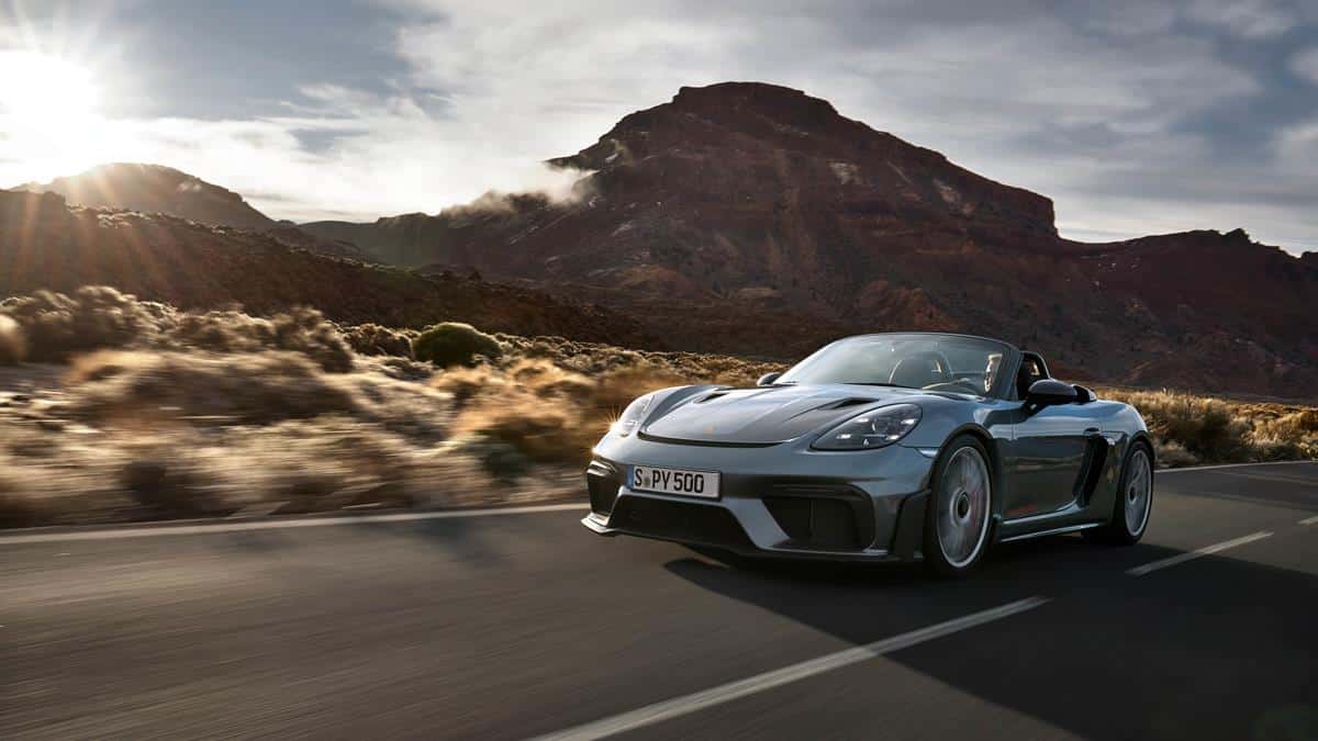 Porsche-718-Spyder-RS-2