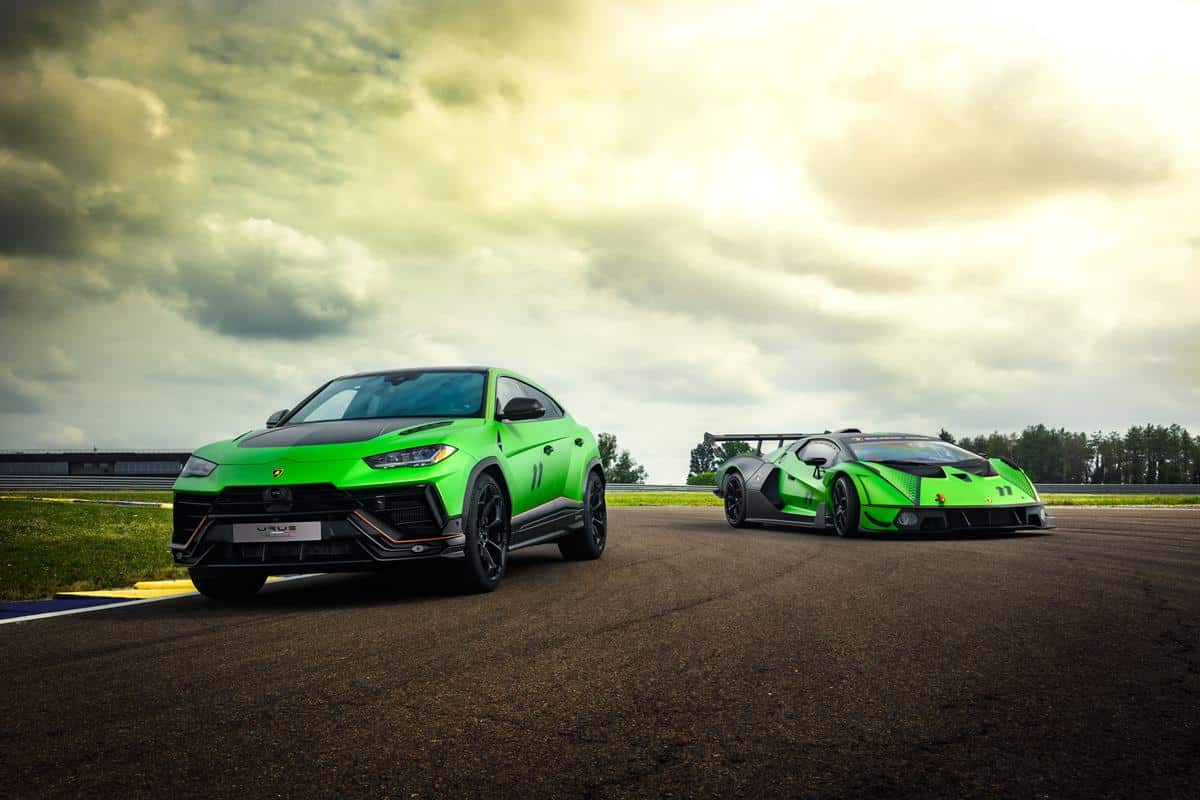 Urus-Performante-Essenza-SCV12-Limited-Edition-11
