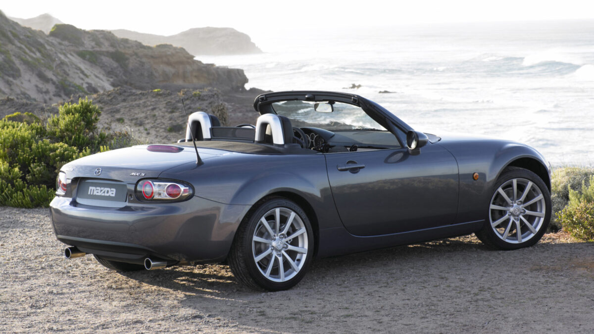 mazda_mx-5_roadster_615-1-e1667555077984-1200x675