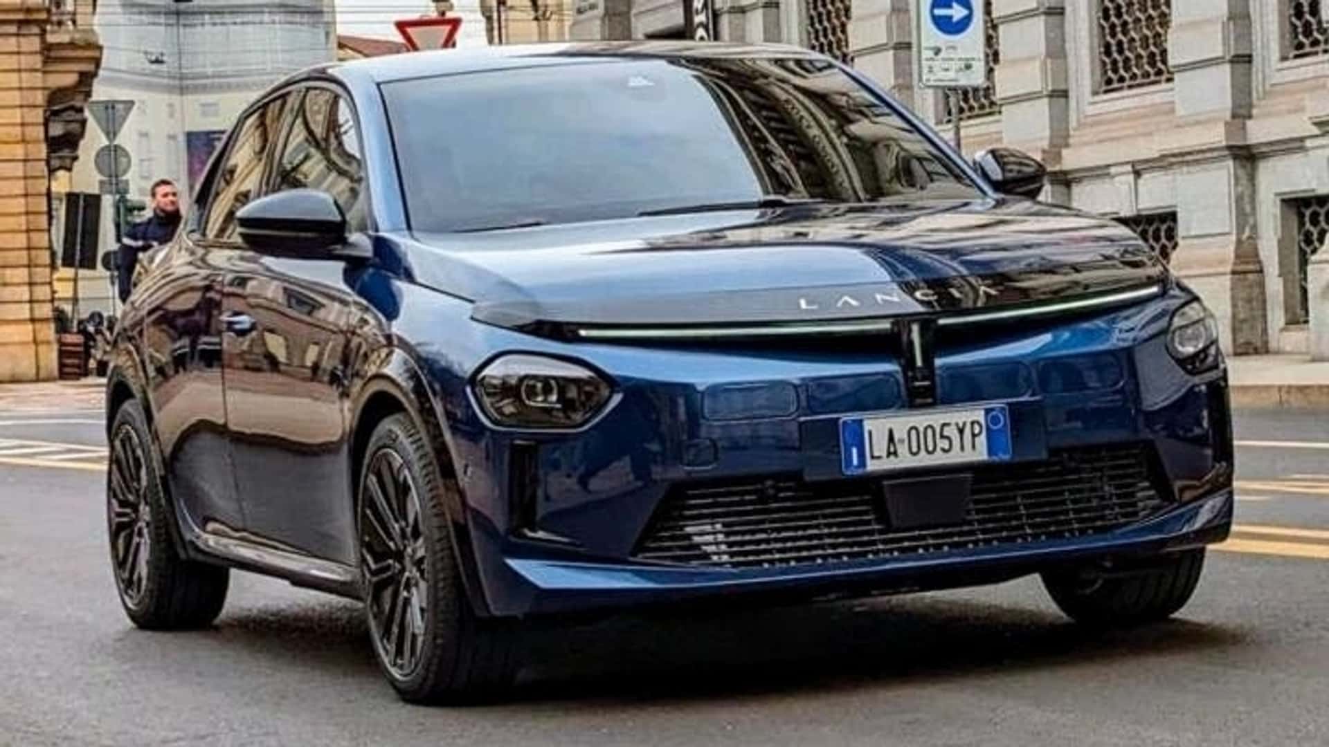 lancia-ypsilon-2024-leaked-photos