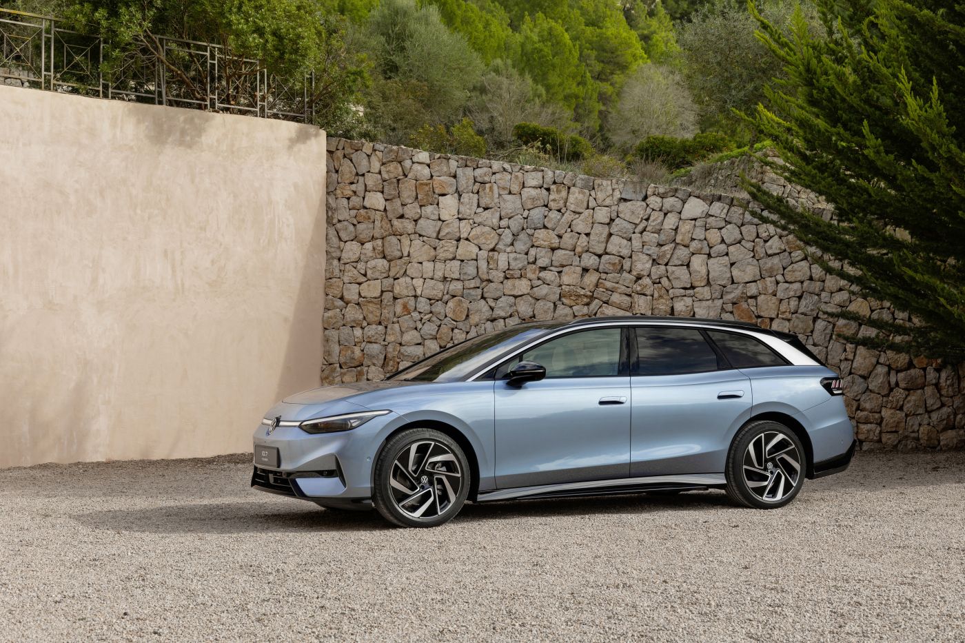 Volkswagen-ID7-Tourer14
