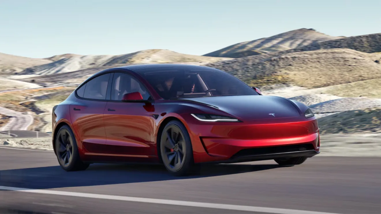 tesla-model-3-performance-2024101703-1713892468_1