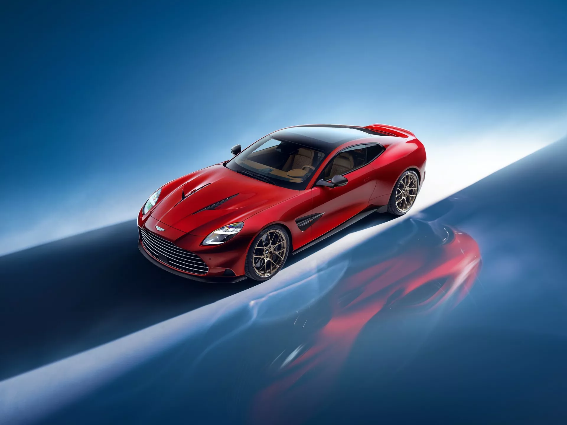2025-Aston-Martin-Vanquish-902-6