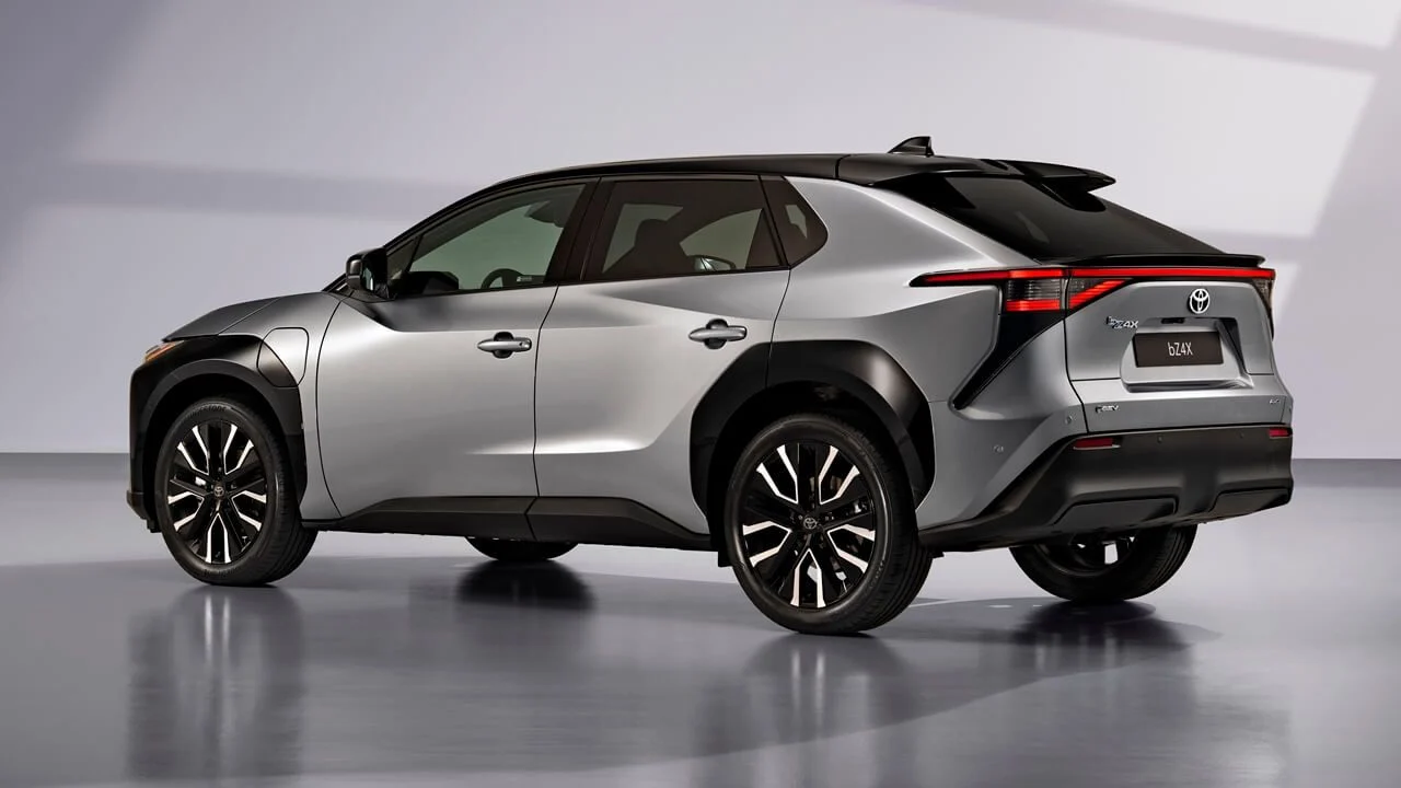 2025 bz4x awd main 4