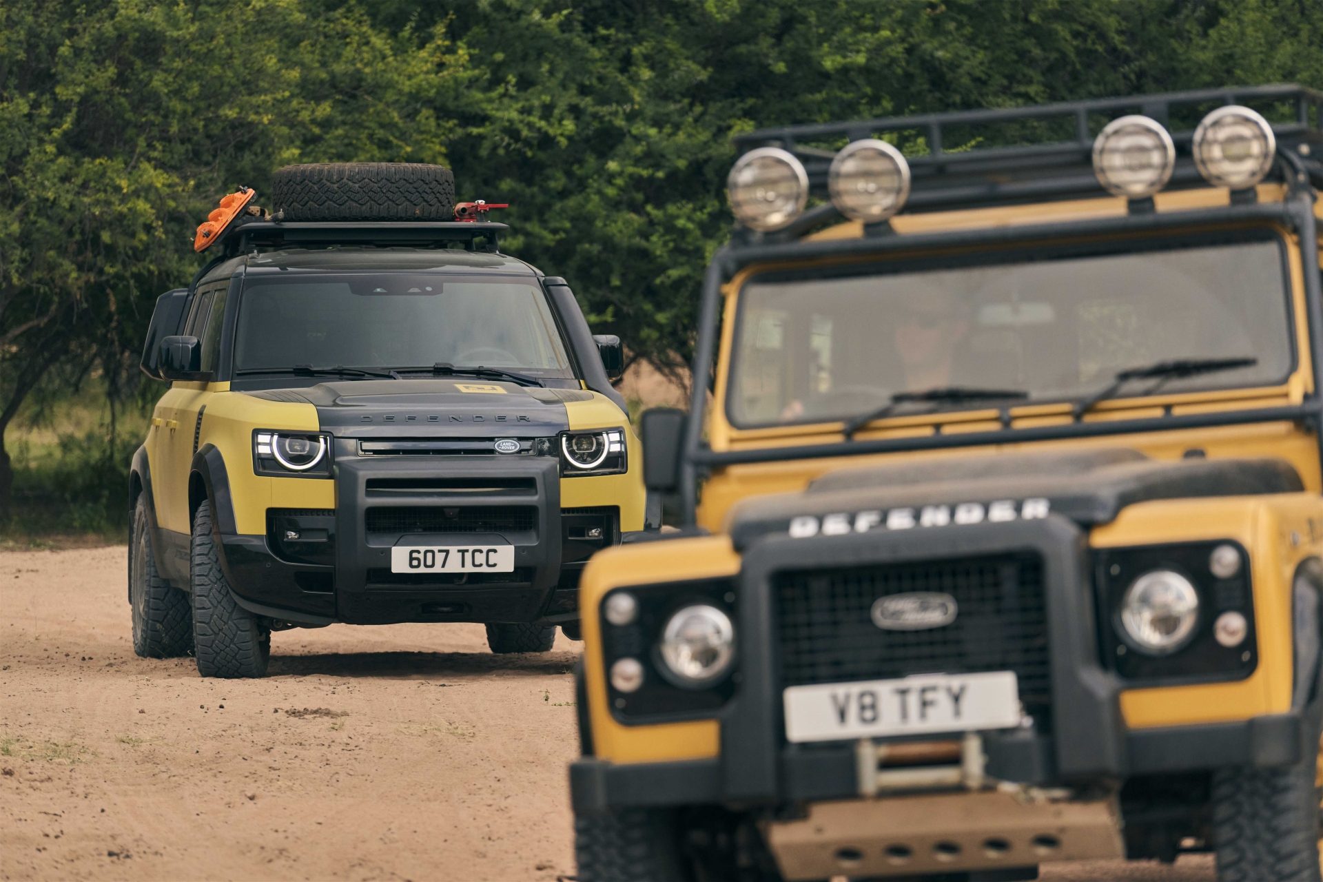 defender trophy 24 6858188687280.jpg